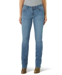 Wrangler Women's Essential Straight Jean